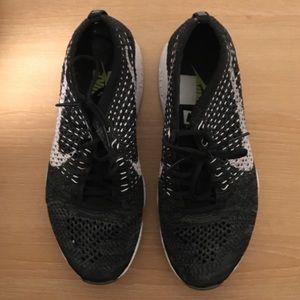 Nike ‘FLYKNIT ZOOM’ Sneakers